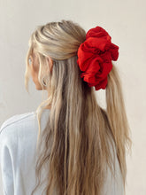 Load image into Gallery viewer, Kaxi Jumbo Scrunchie
