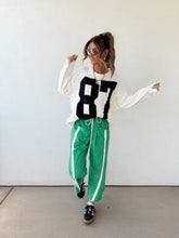 Load image into Gallery viewer, Jump Street Pants//Green
