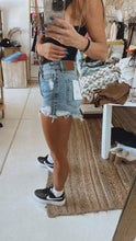 Load image into Gallery viewer, Finn Denim Shorts
