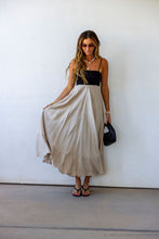 Load image into Gallery viewer, Homebound Maxi Dress

