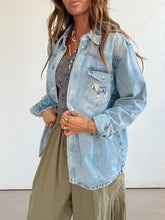 Load image into Gallery viewer, Trick Pony Denim Button Up
