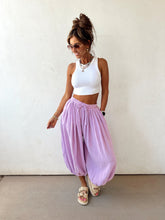 Load image into Gallery viewer, Orchid Balloon Pants
