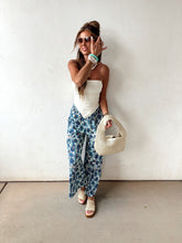 Load image into Gallery viewer, Swan Scarf Top
