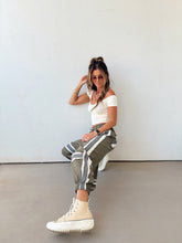 Load image into Gallery viewer, Tia Pants
