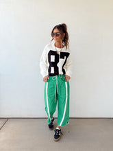 Load image into Gallery viewer, Jump Street Pants//Green
