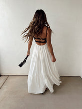 Load image into Gallery viewer, Onyx Queen Dress
