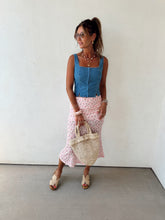 Load image into Gallery viewer, Picking Roses Skirt
