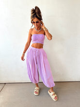 Load image into Gallery viewer, Orchid Balloon Pants
