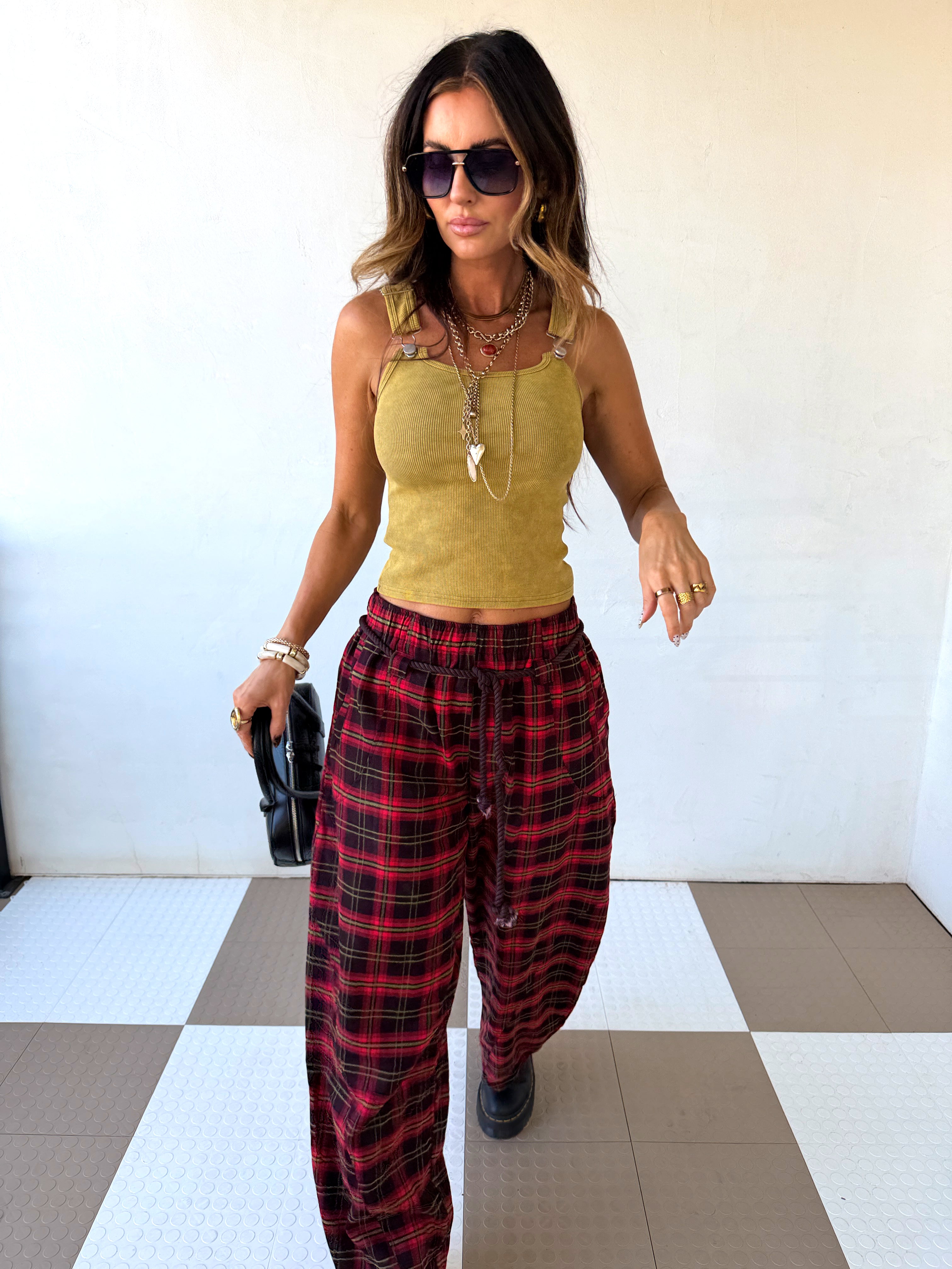 Buckle Tank