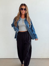 Load image into Gallery viewer, Cool And Collared Denim Jacket
