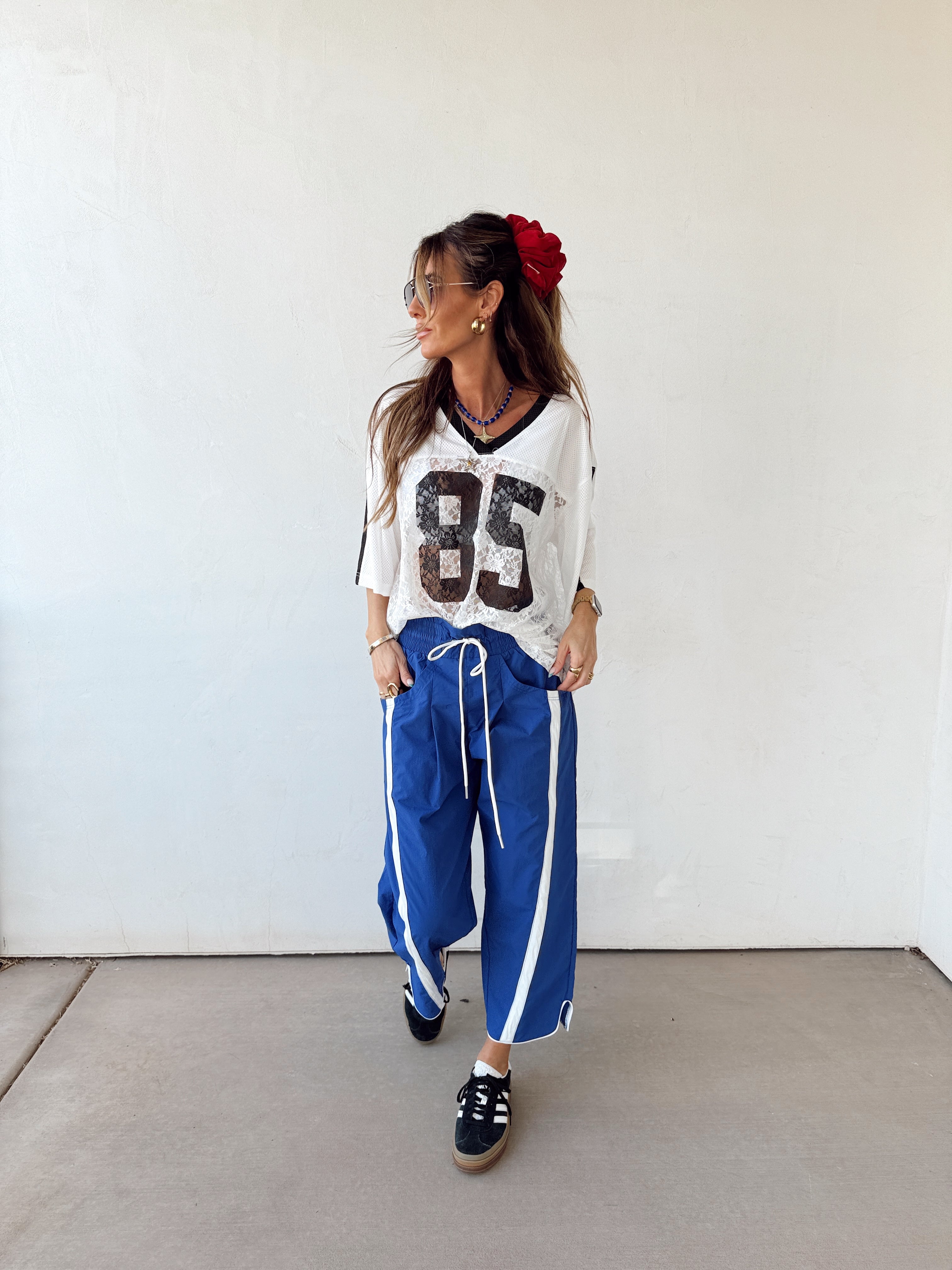 トップス DUELLING CHERRIES FITTED JERSEY TOP Duelling Cherries Fitted Jersey Top – Chopova Lowena