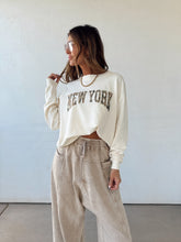 Load image into Gallery viewer, New York Sweatshirt
