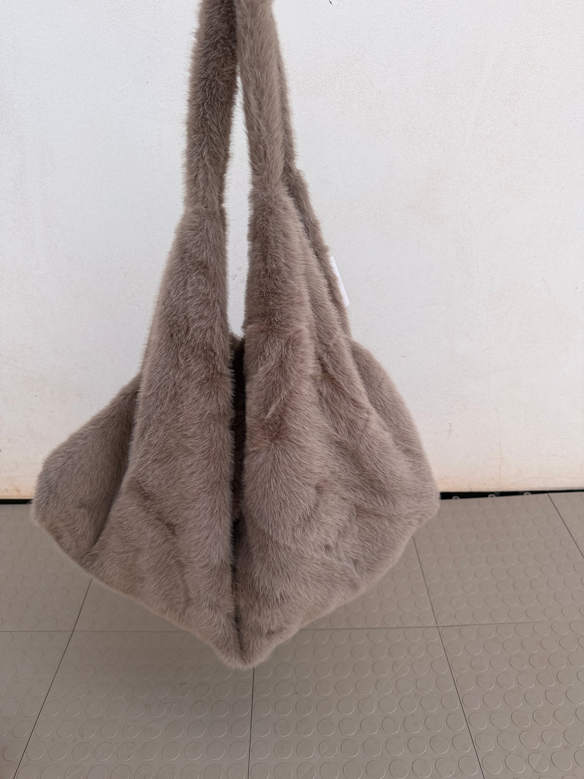 Richie Fur Tote