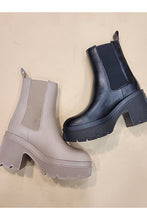 Load image into Gallery viewer, London Boots

