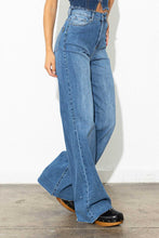 Load image into Gallery viewer, Piper Jeans

