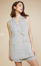 Load image into Gallery viewer, Corner Office Striped Vest
